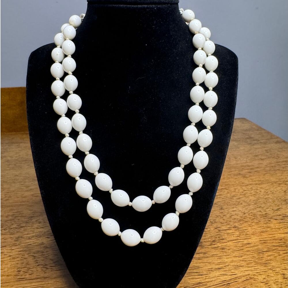 Vintage Dual Strand White Lucite Necklace Trifari